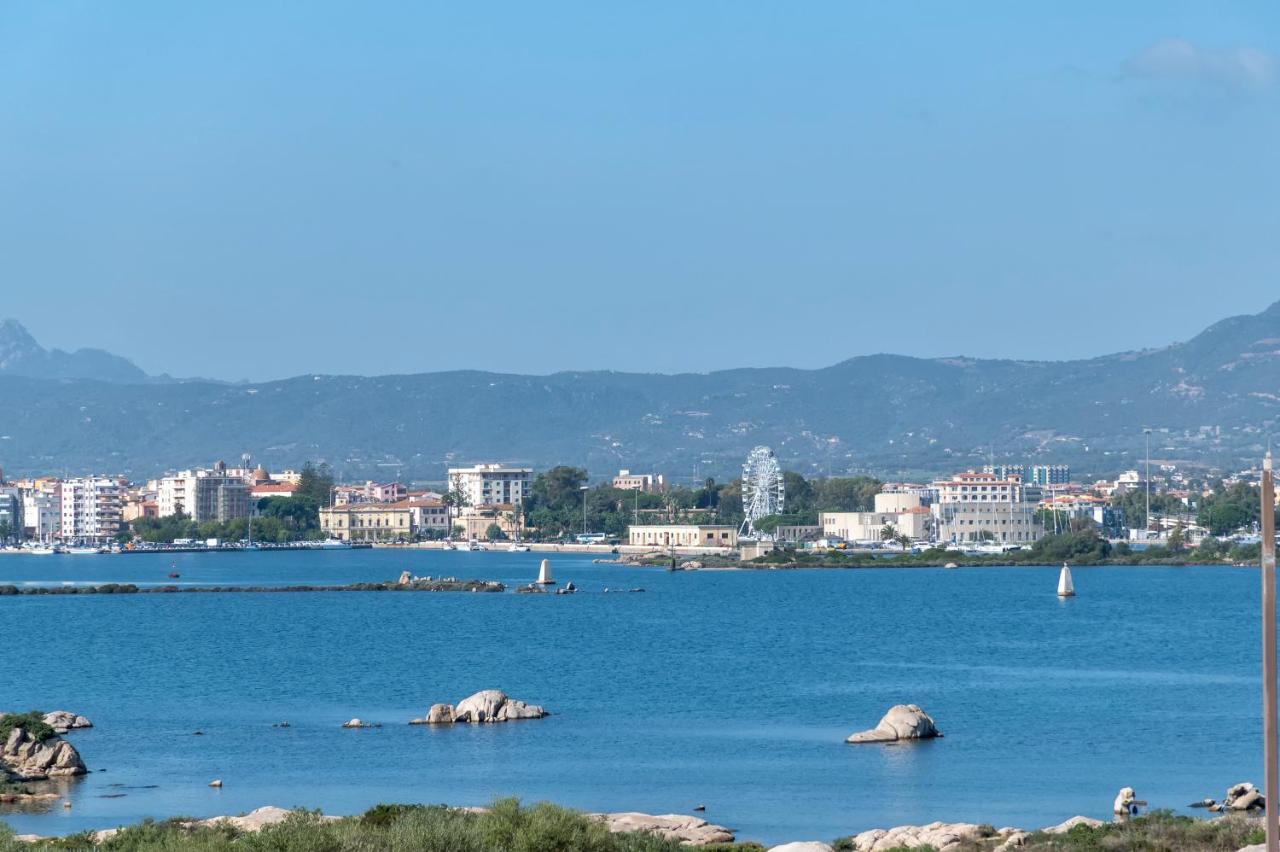 Top Floor Gulf View Apartment Olbia Buitenkant foto