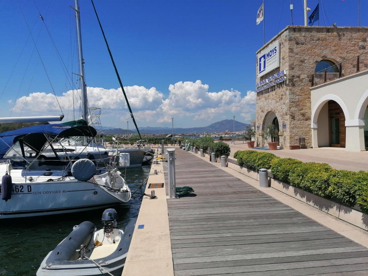 Top Floor Gulf View Apartment Olbia Buitenkant foto
